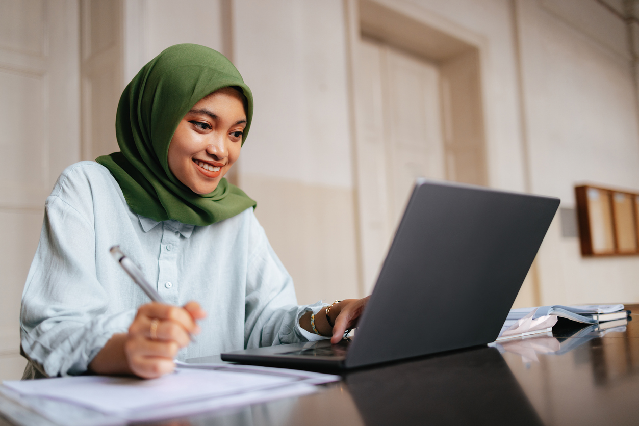 Student on laptop